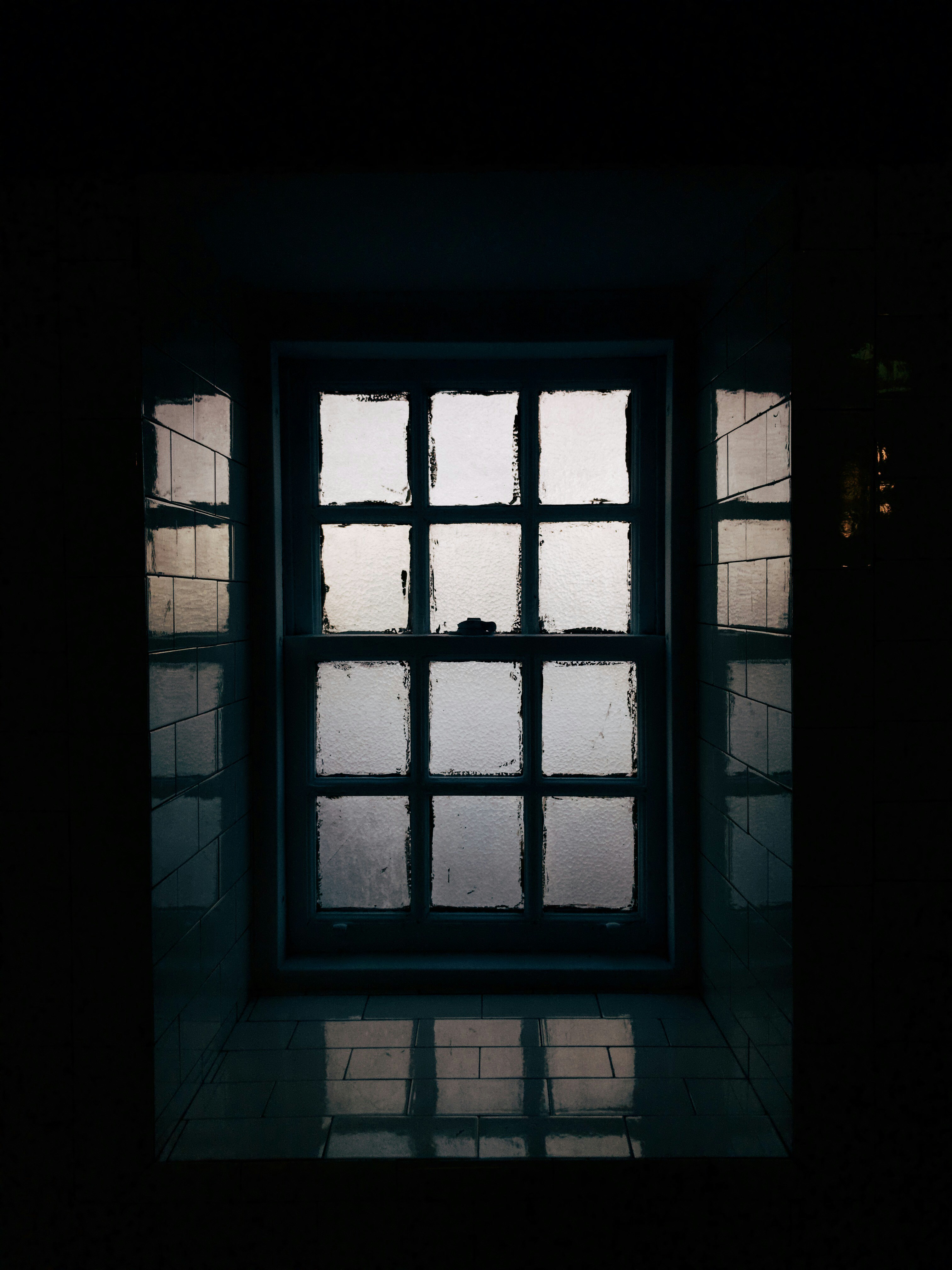 Choose from a curated selection of Windows wallpapers for your mobile and desktop screens. Always free on Unsplash.