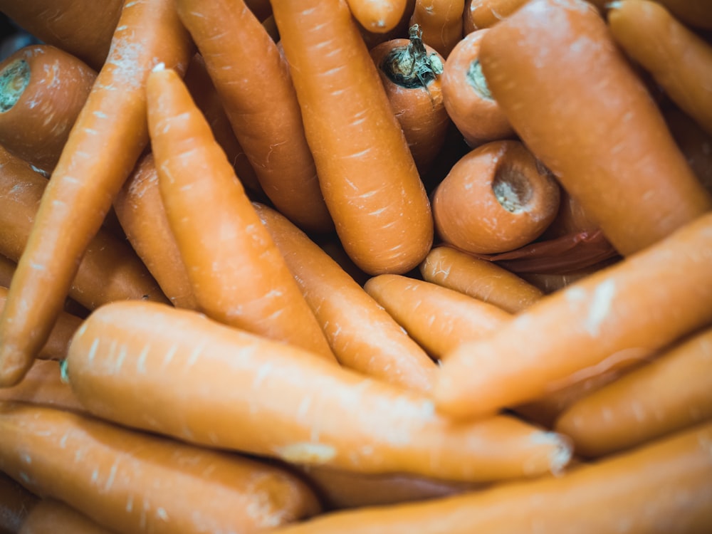 closeup photo of carrot lot