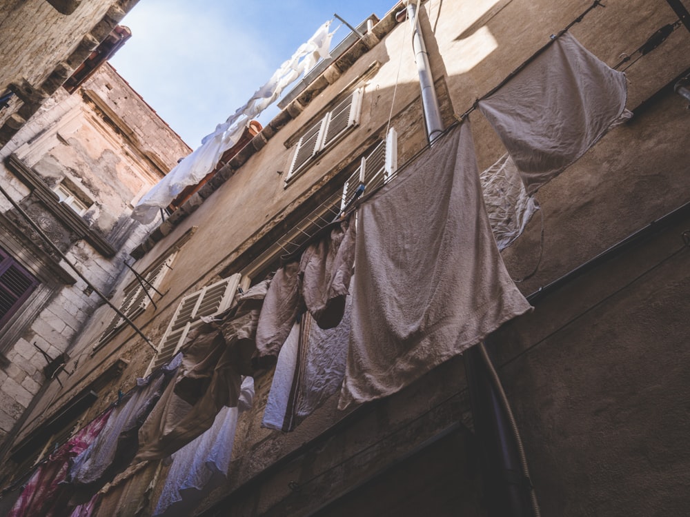worm's-eye view of hanging laundry
