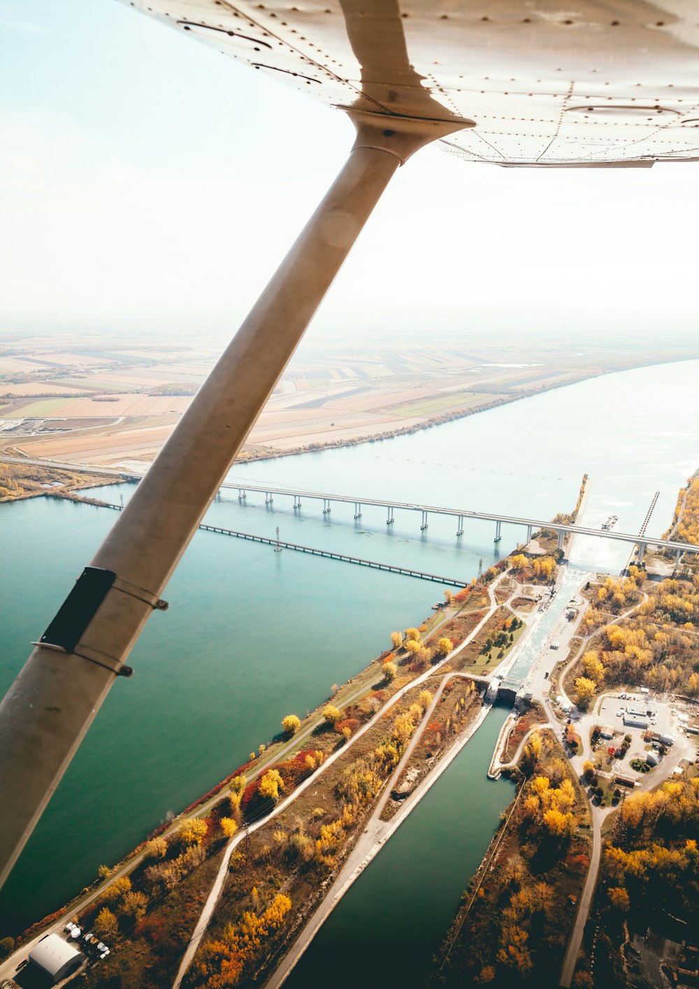 aerial view photography of bride and body of water