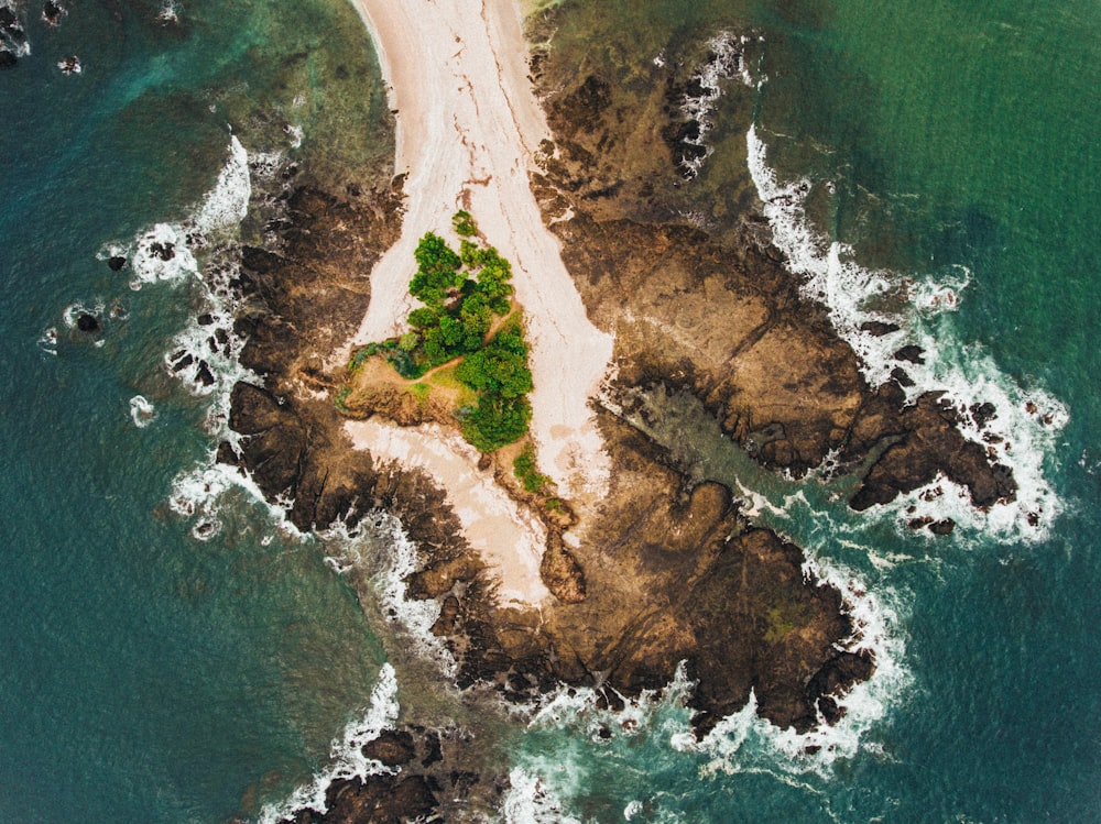 Fotografía de vista aérea de la isla