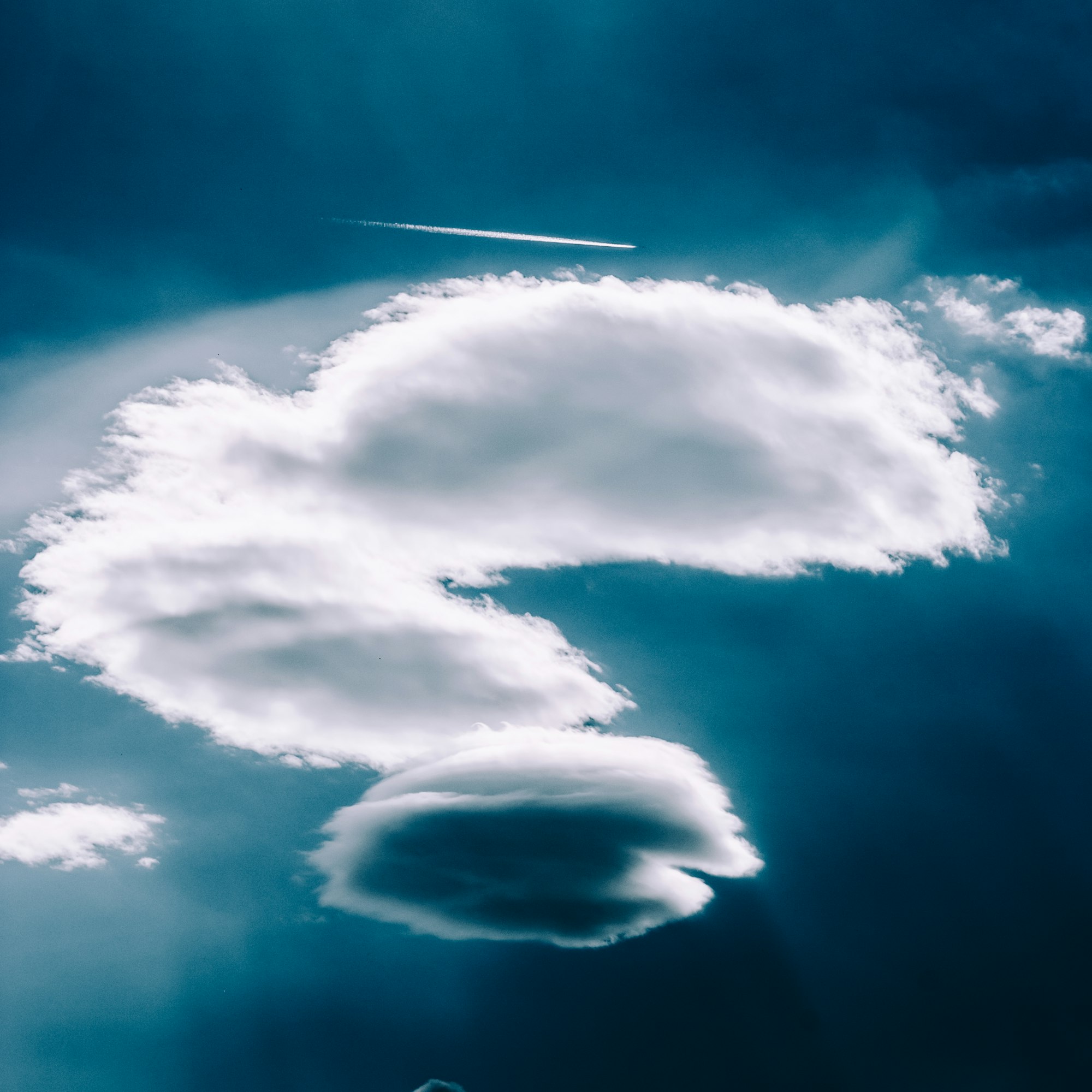 A quite interesting shape for a cloud…
