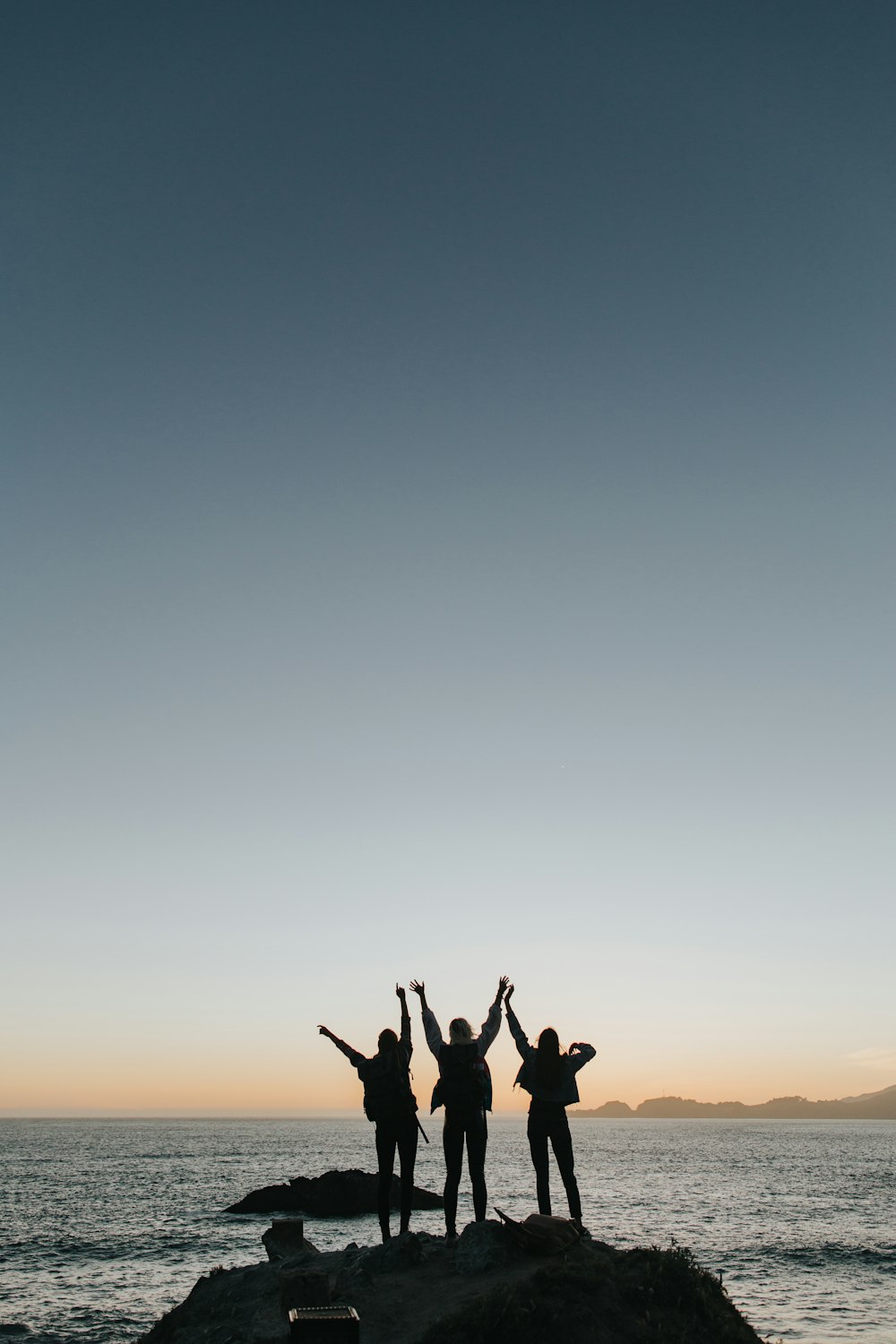 1K+ Three Friends Pictures | Download Free Images on Unsplash