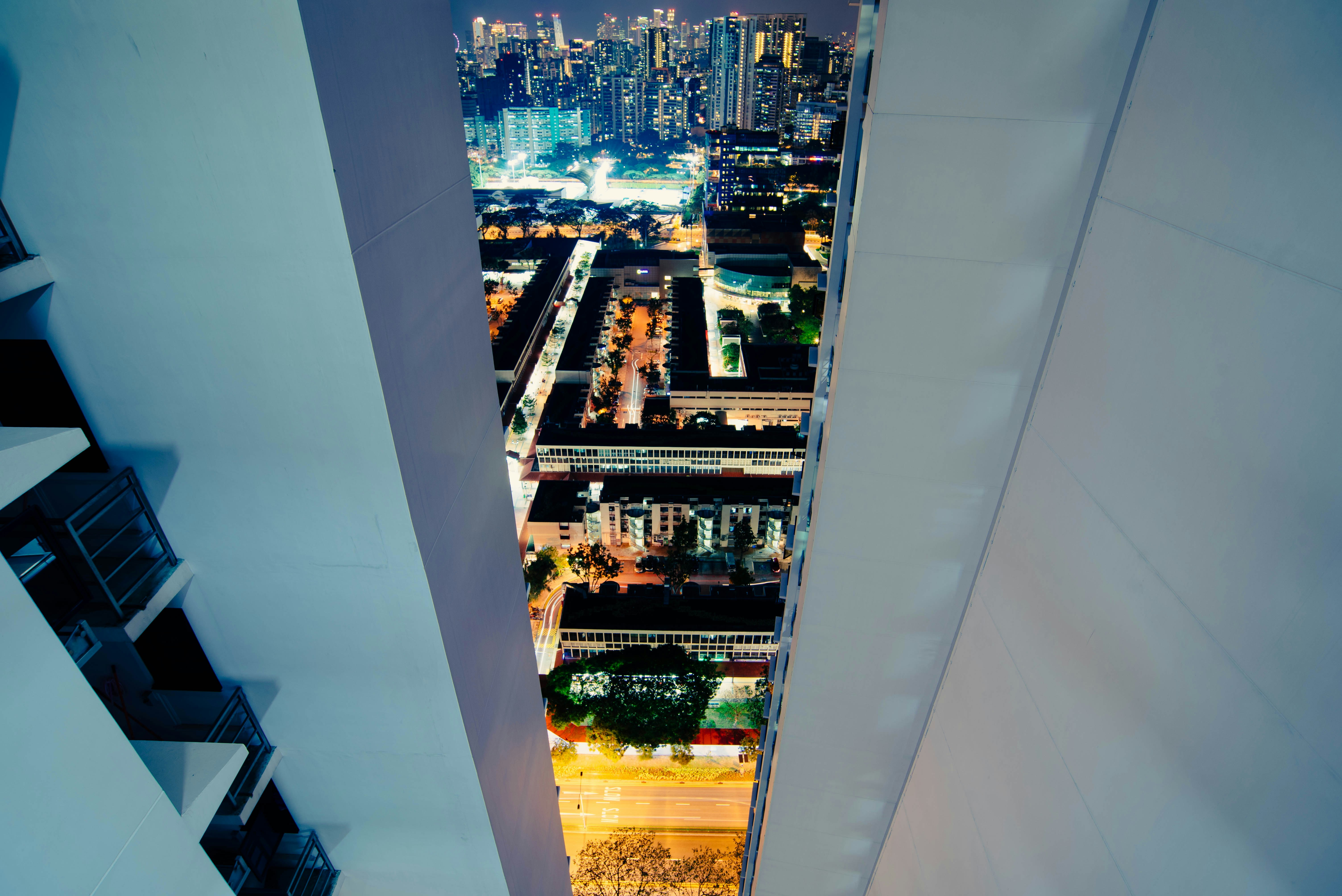 modern apartment building rooftop deck with city views - Studio apartment listings