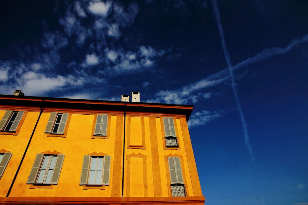 photographie d’architecture de maison en béton