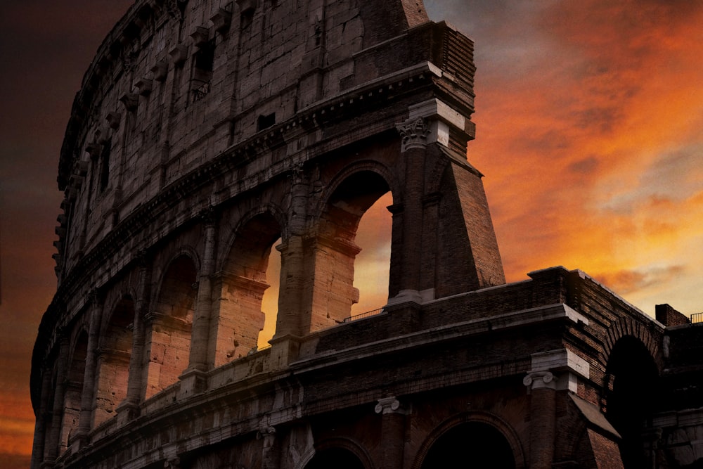 foto do Coliseu durante a hora dourada