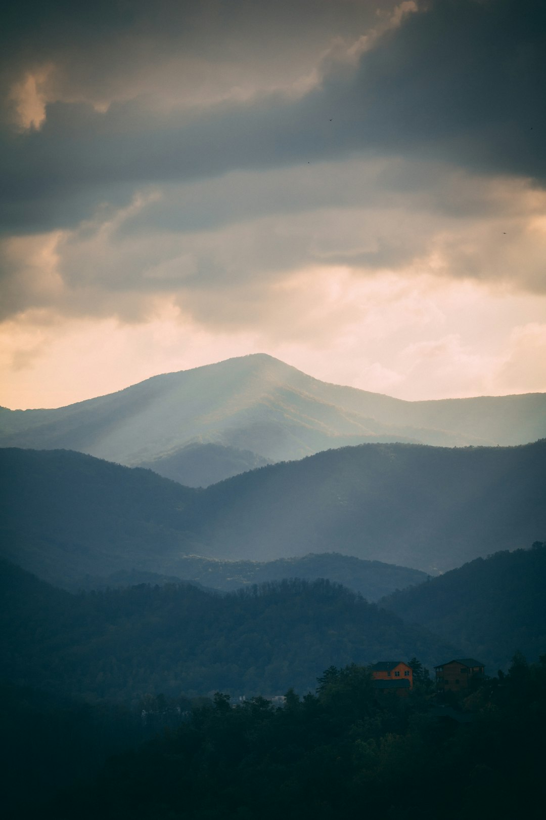 photo of Gatlinburg Hill near Great Smoky Mountains National Park