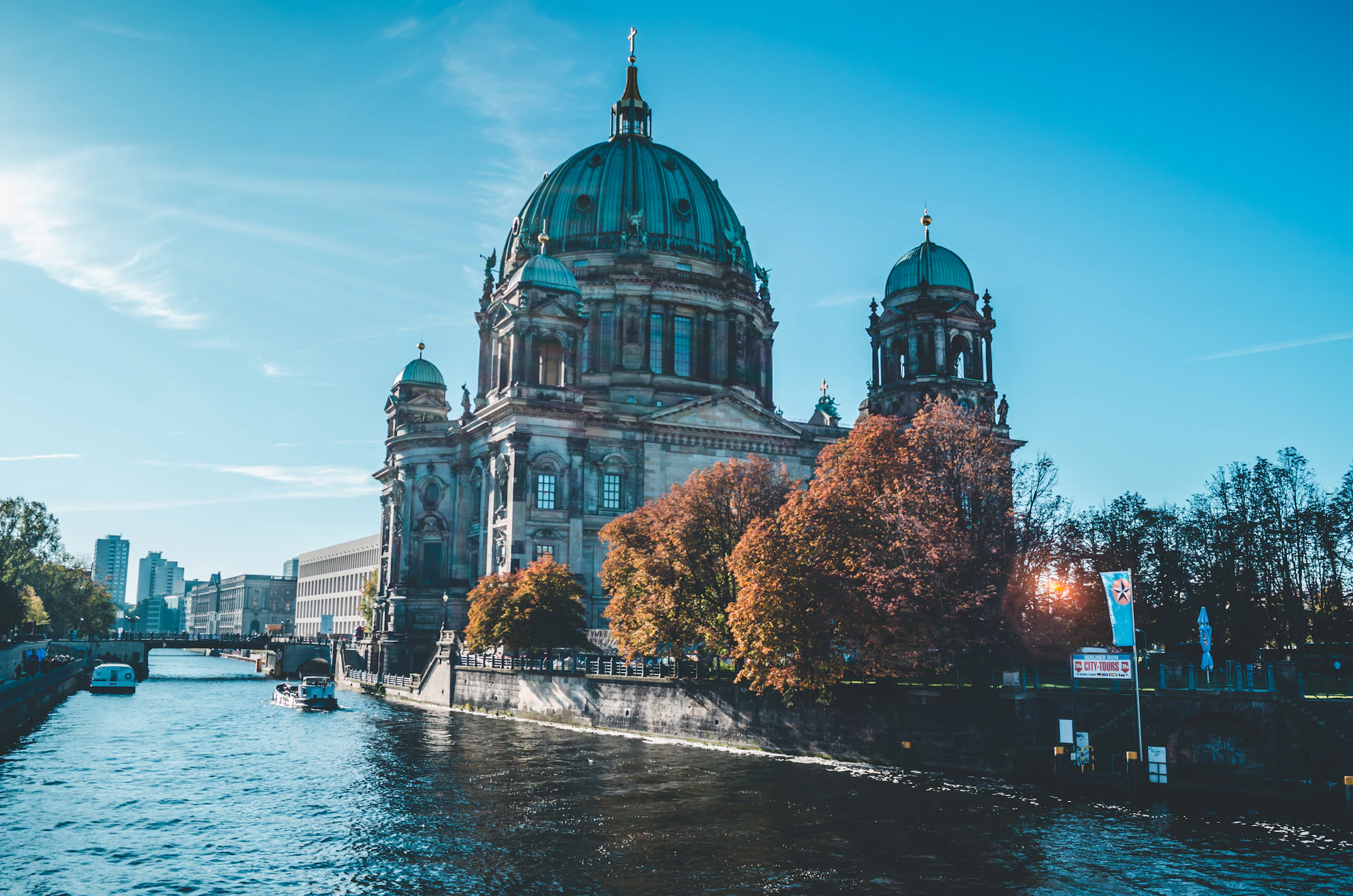 Berliner Skyline bei Sonnenuntergang – SEO Agentur Berlin
