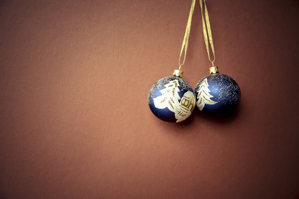 two blue pendants