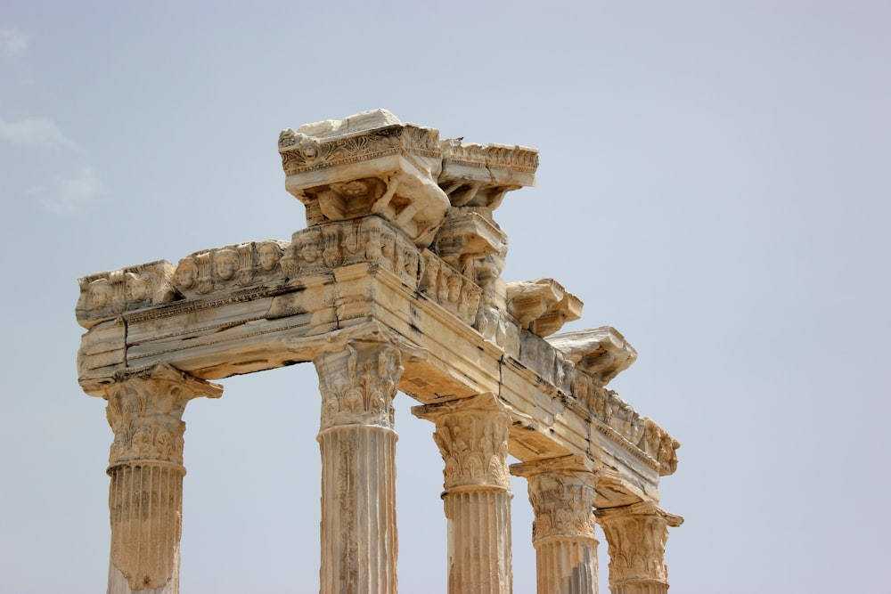 white concrete pillars