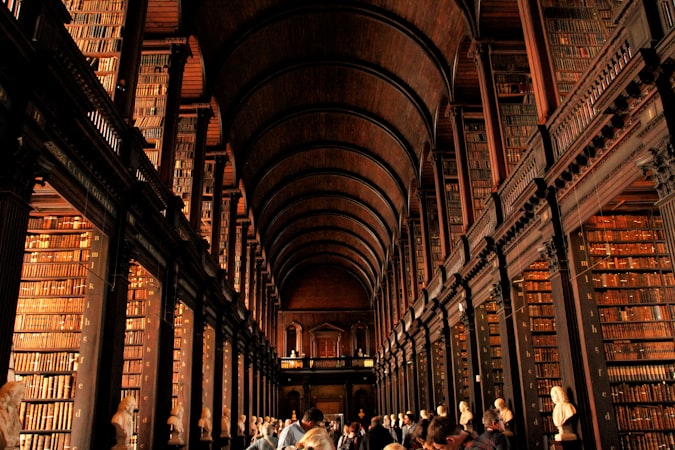 Trinity College és Book of Kells