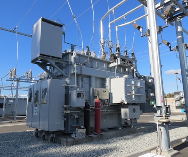 white electric power generator