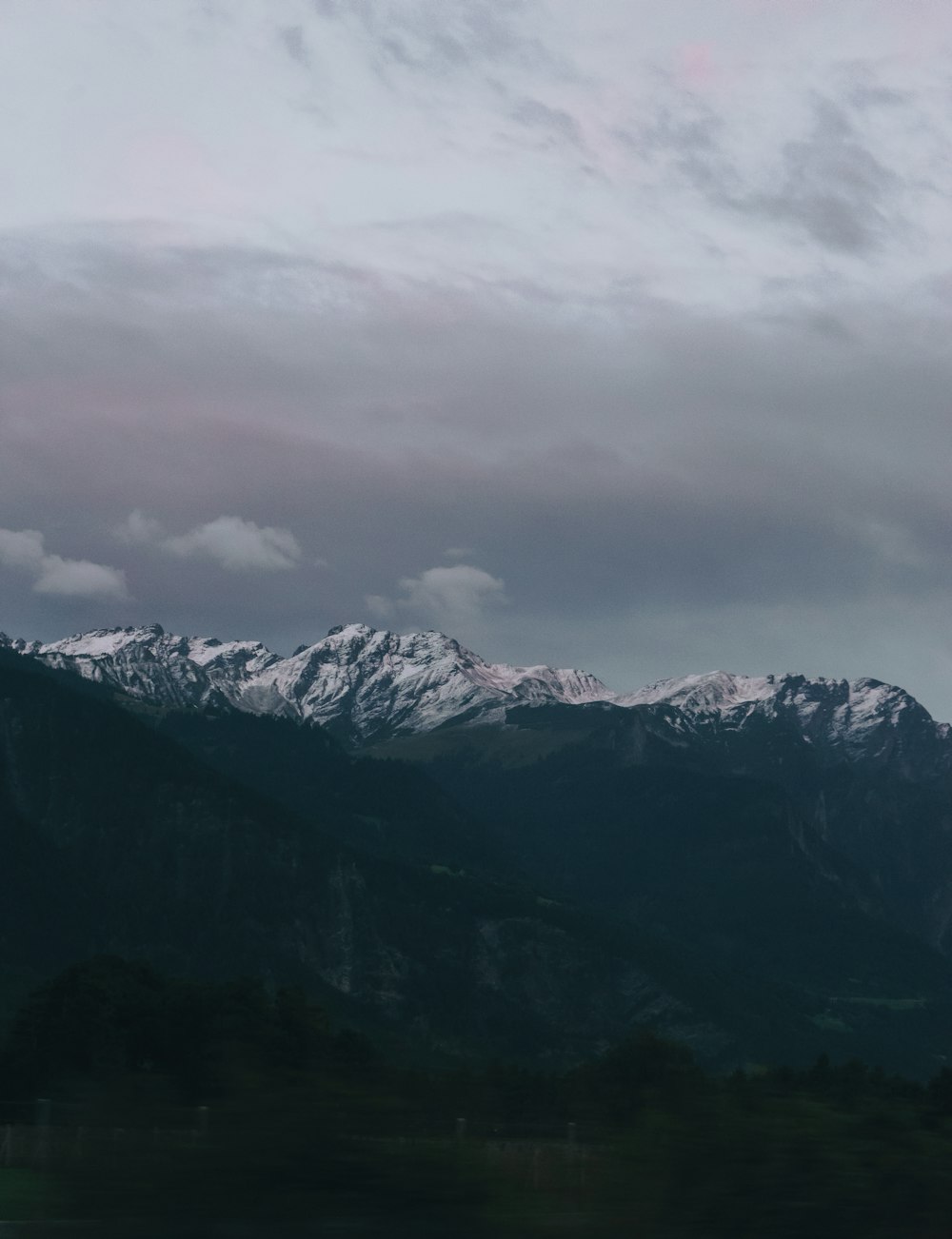 landscape photography of snowy mountain