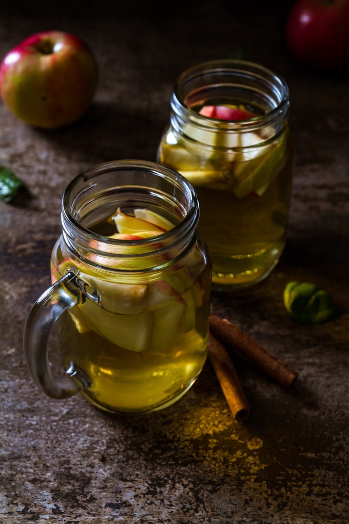 The Top Five Incredible Benefits of Apple Cider Vinegar for Your Skin