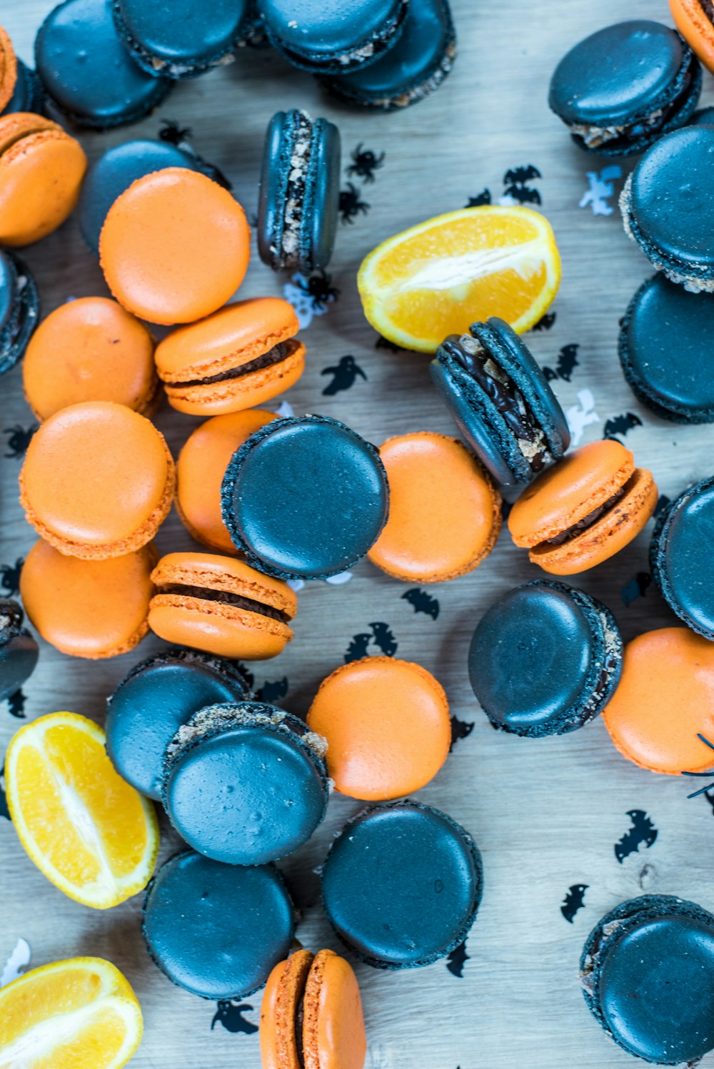 Amaretti francesi e limoni a fette