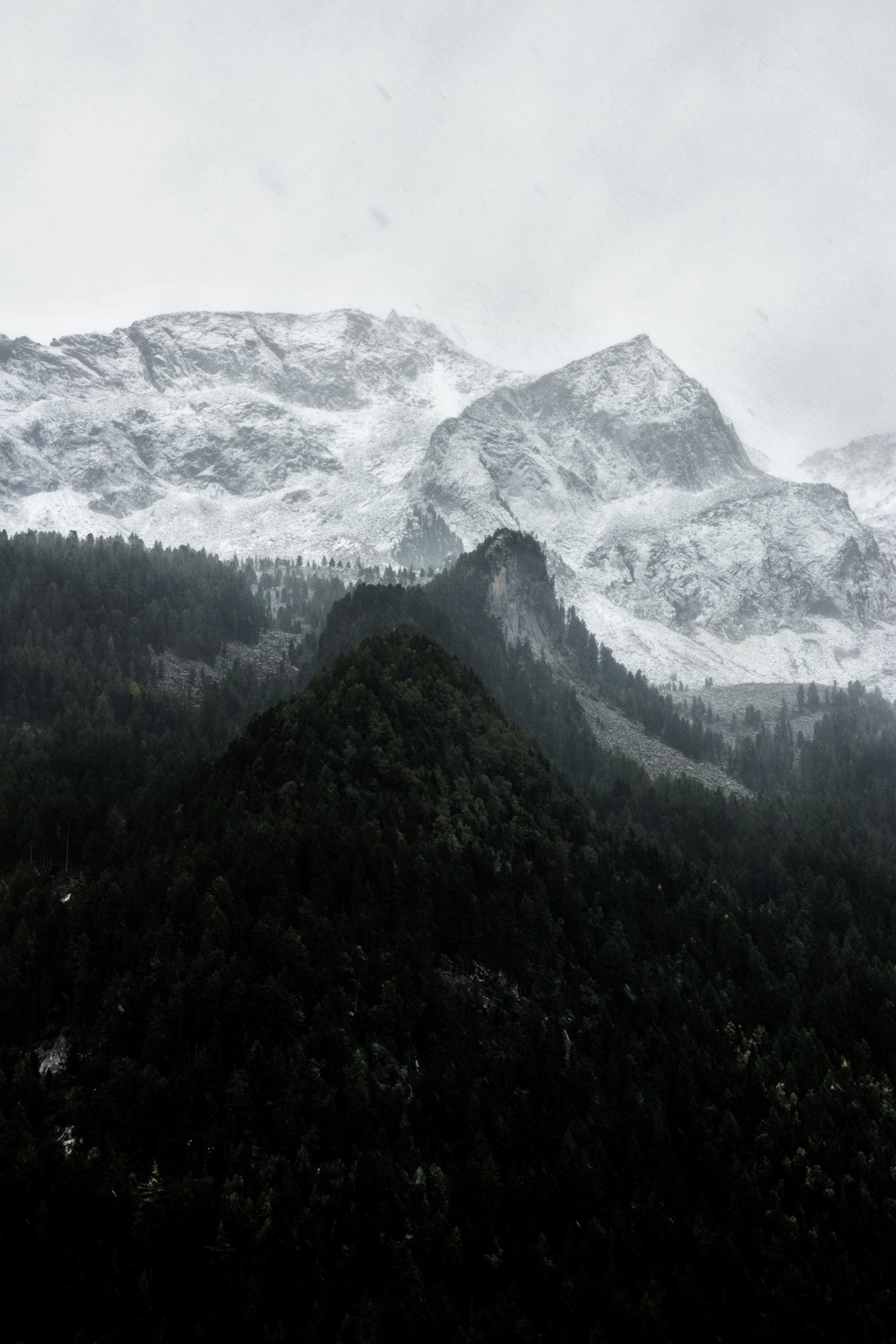 fotografia aérea de montanha