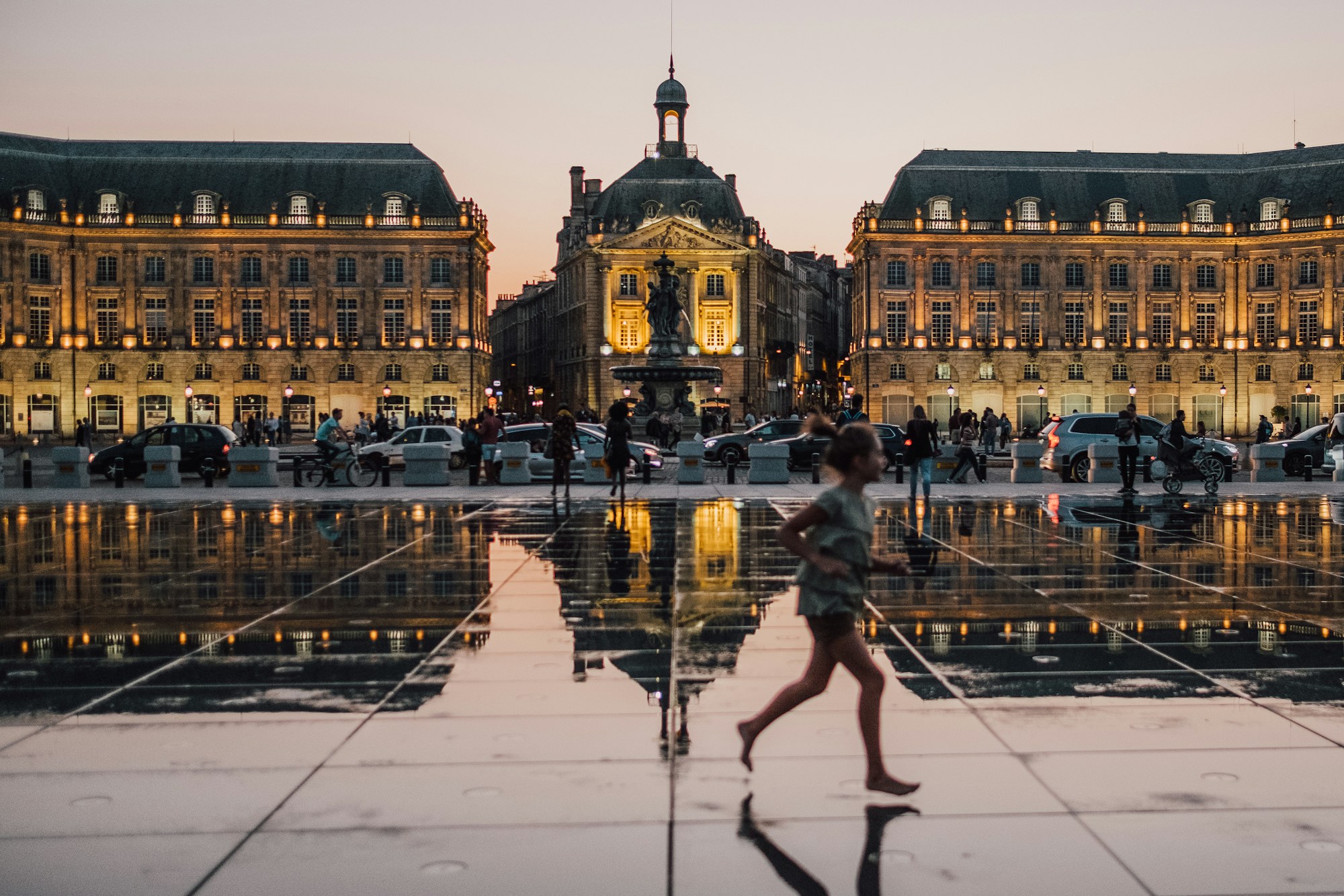 Bordeaux Travel Guide: Discover the Charms of this French City