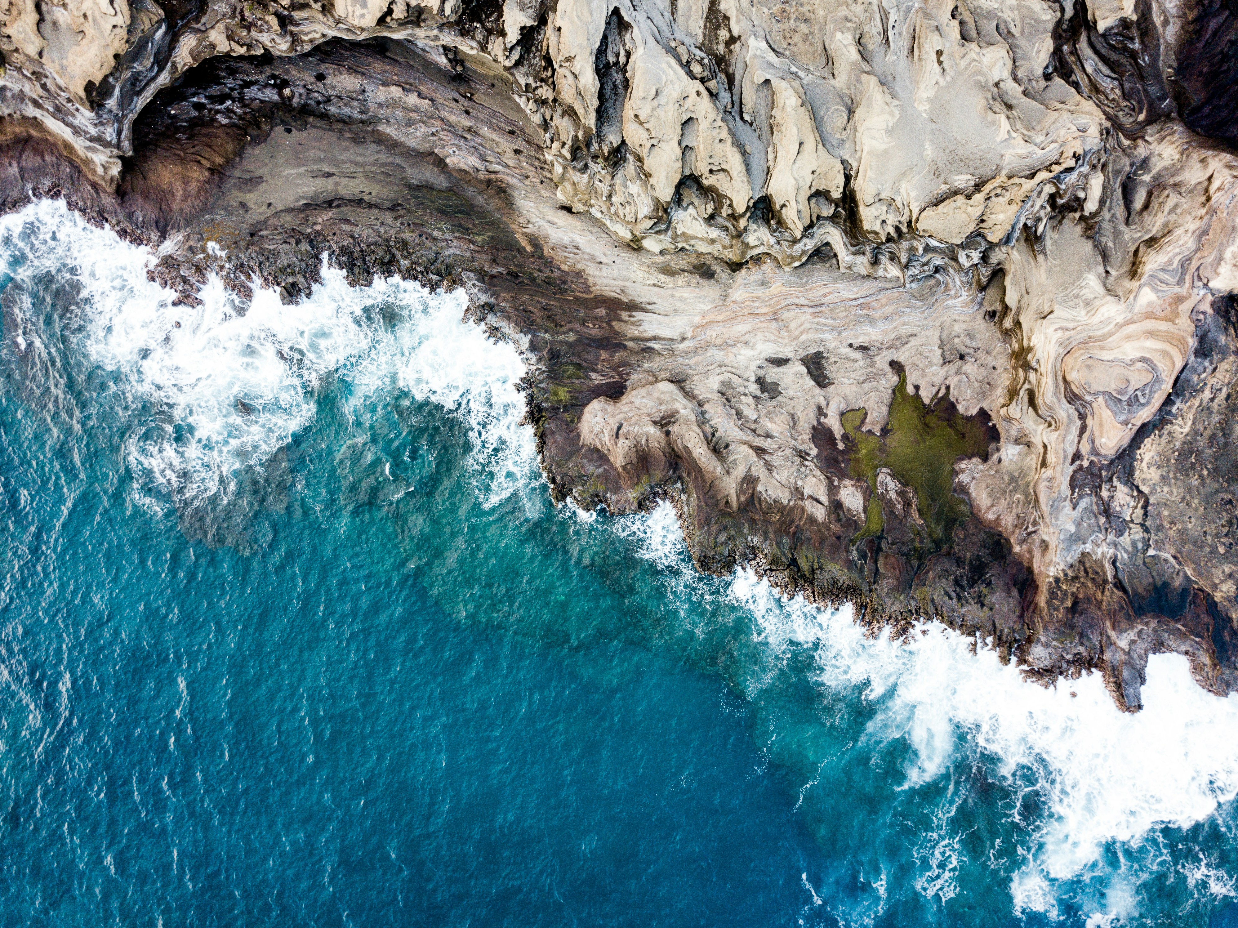 bird's eye view photo of ocean