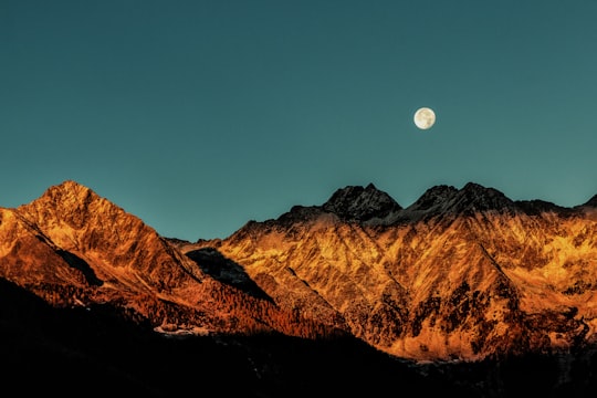 photo of Mühlwald Mountain range near Lago di Landro