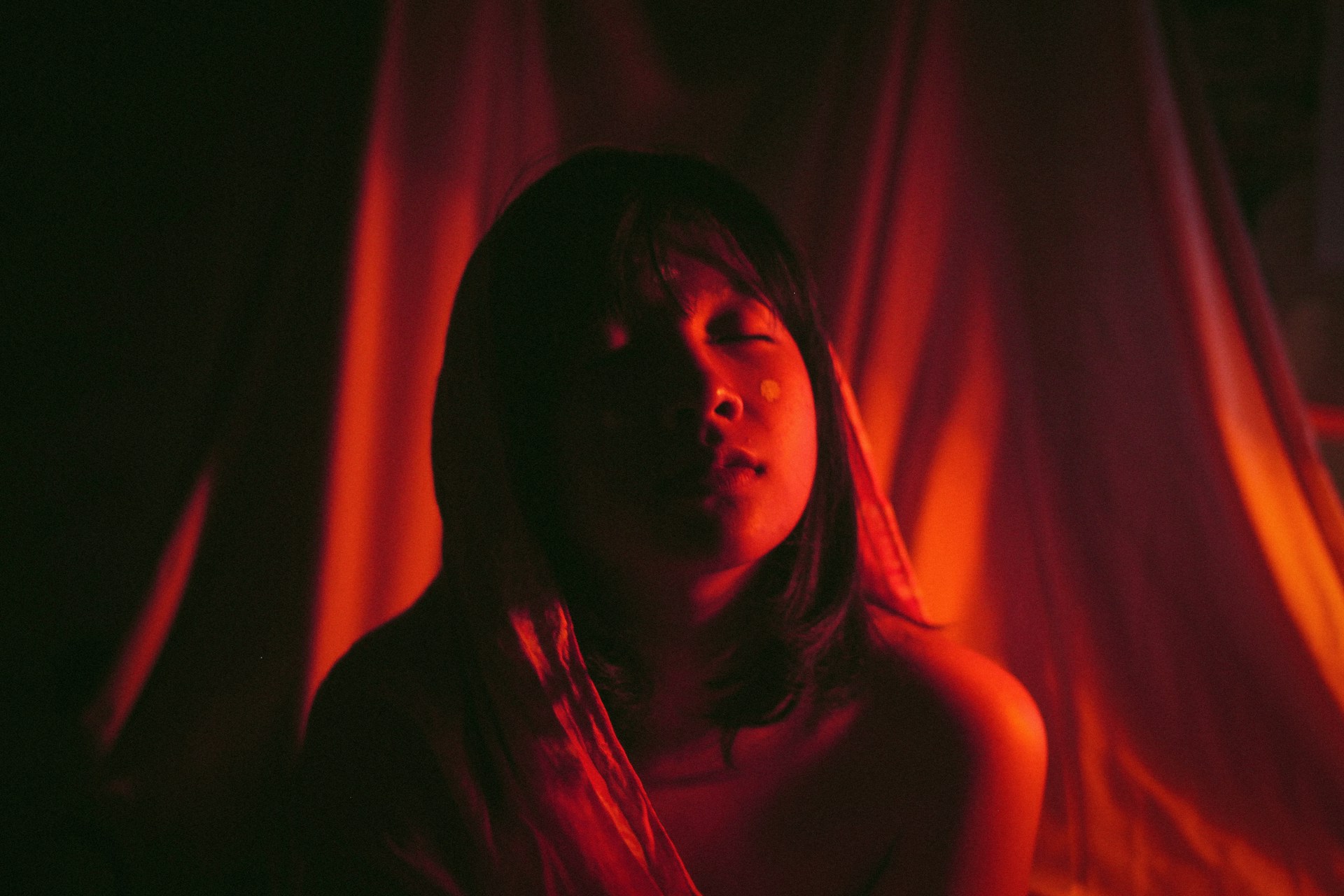 black and white bed linen