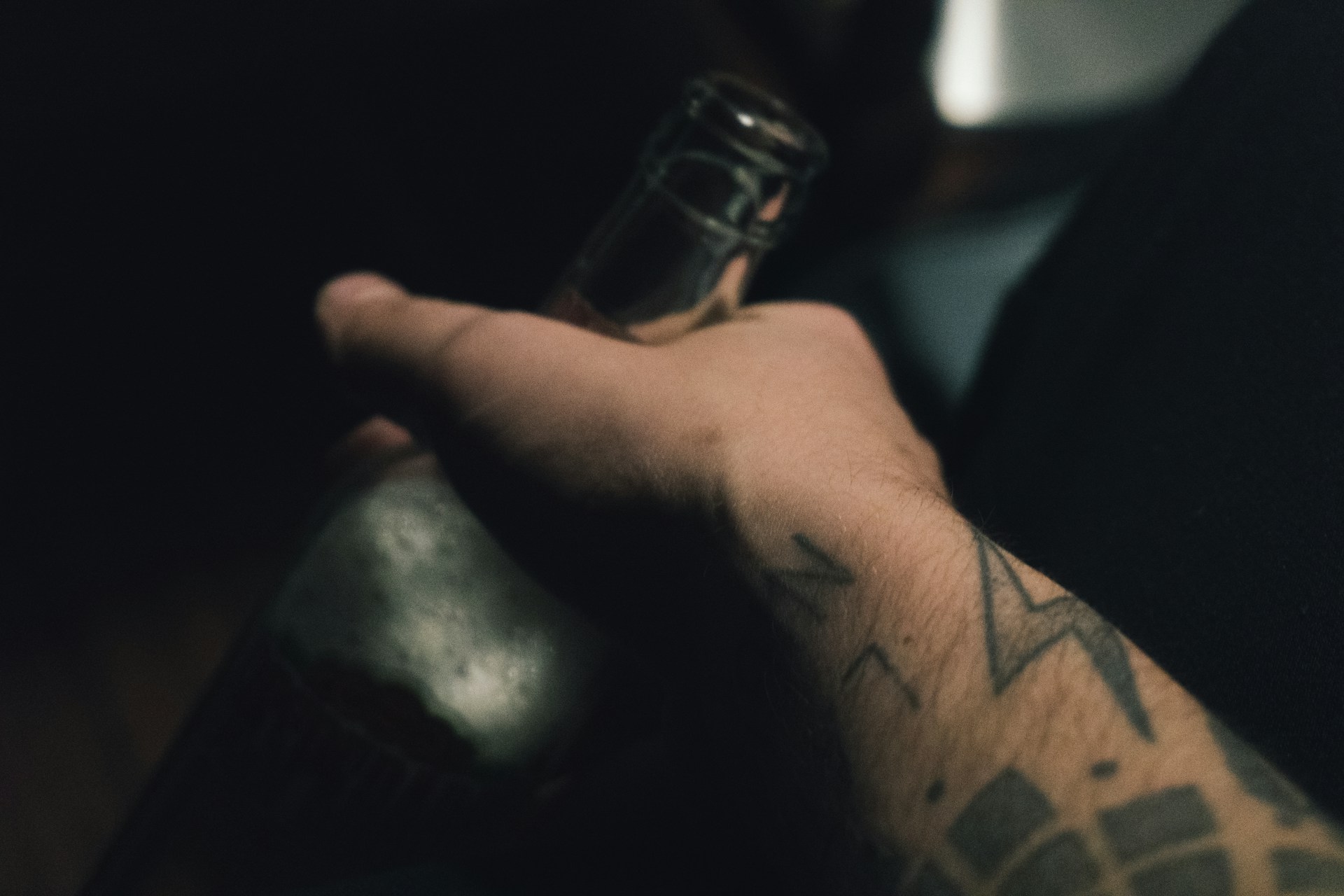 gray computer monitor