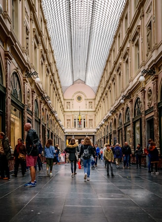 busy people walking on hallway