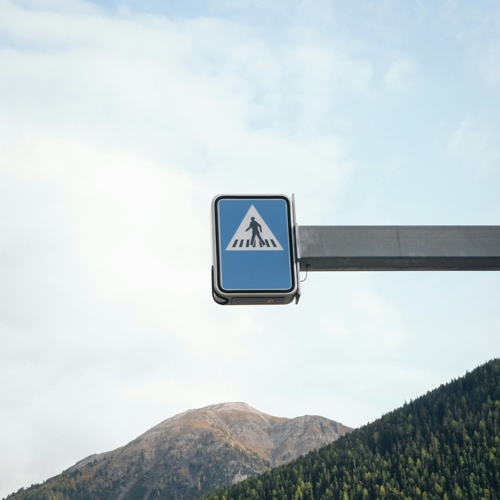 pedestrian crossing signage