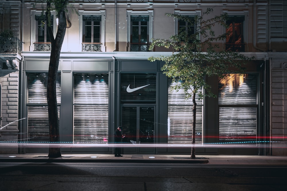Nike Store Pictures | Download Free Images on Unsplash