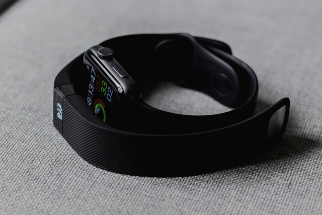 Fitness Tracking with Wearables: The Ultimate Guide