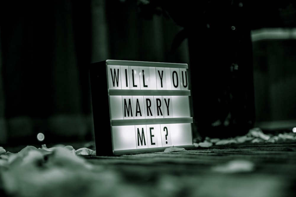 Will You Marry Me ? signage