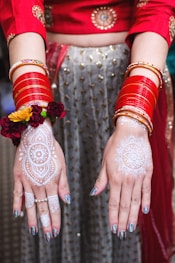 female hamsa tattoo