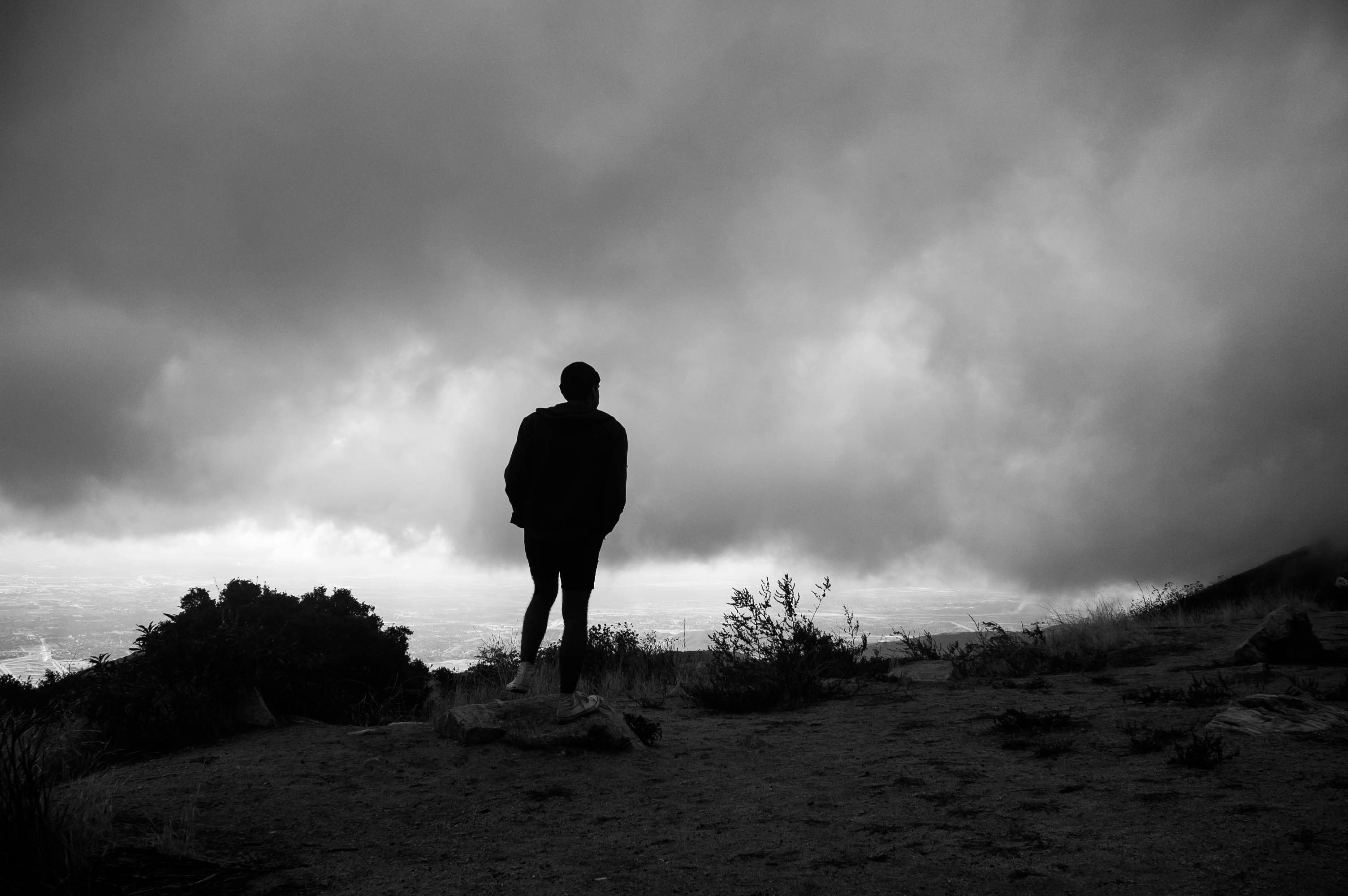 心情特别难受想哭的扎心句子