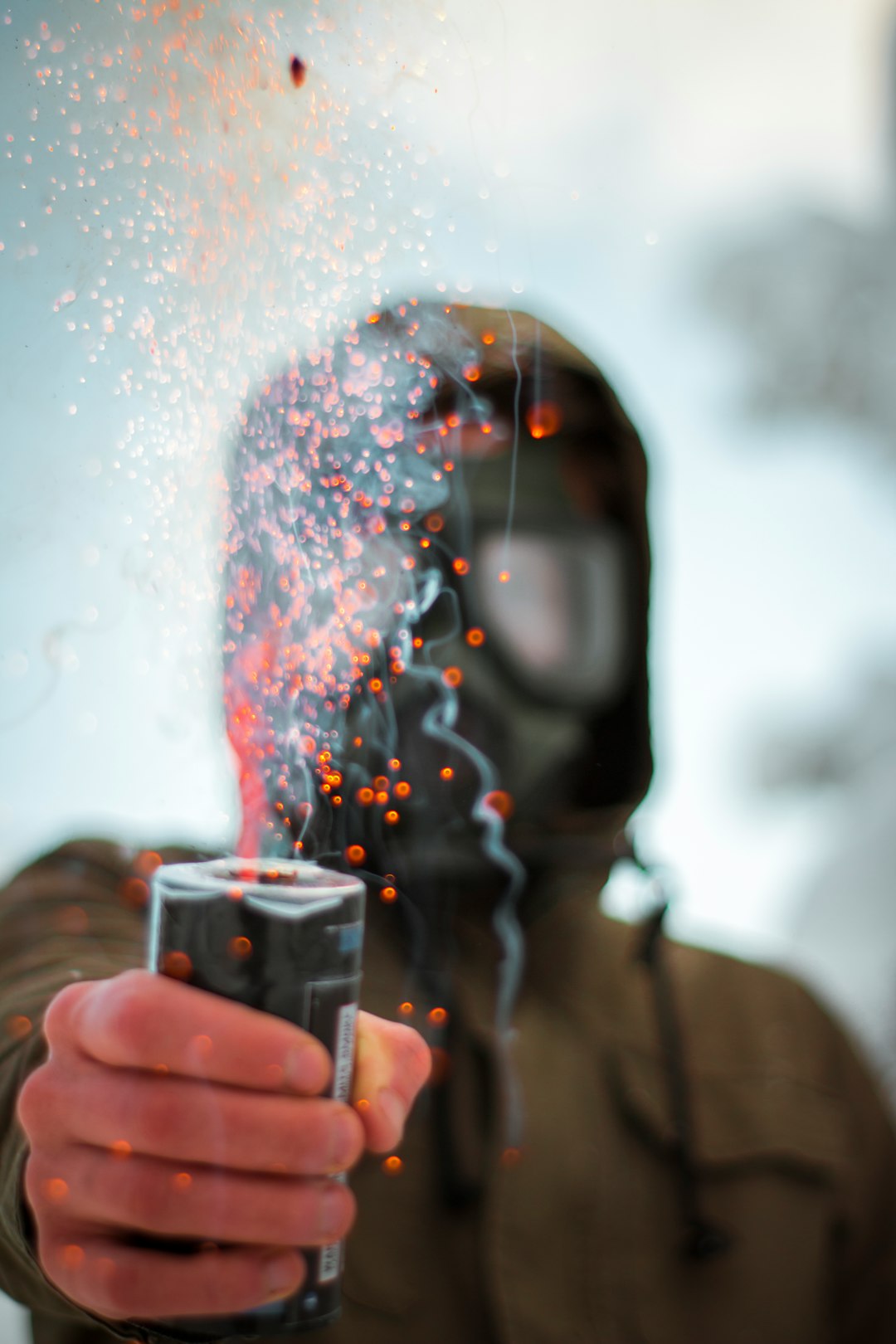 man holding vape