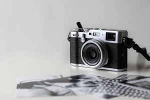 Canon cameras lenses and printers wholesale distributor