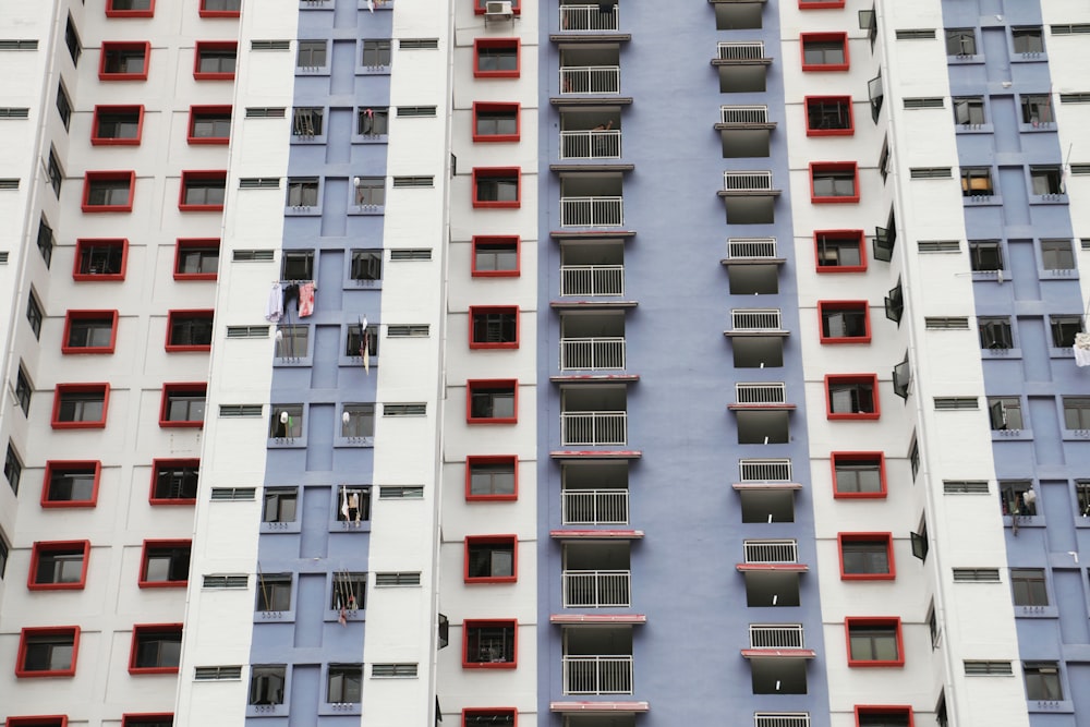 photo of white and gray concrete building