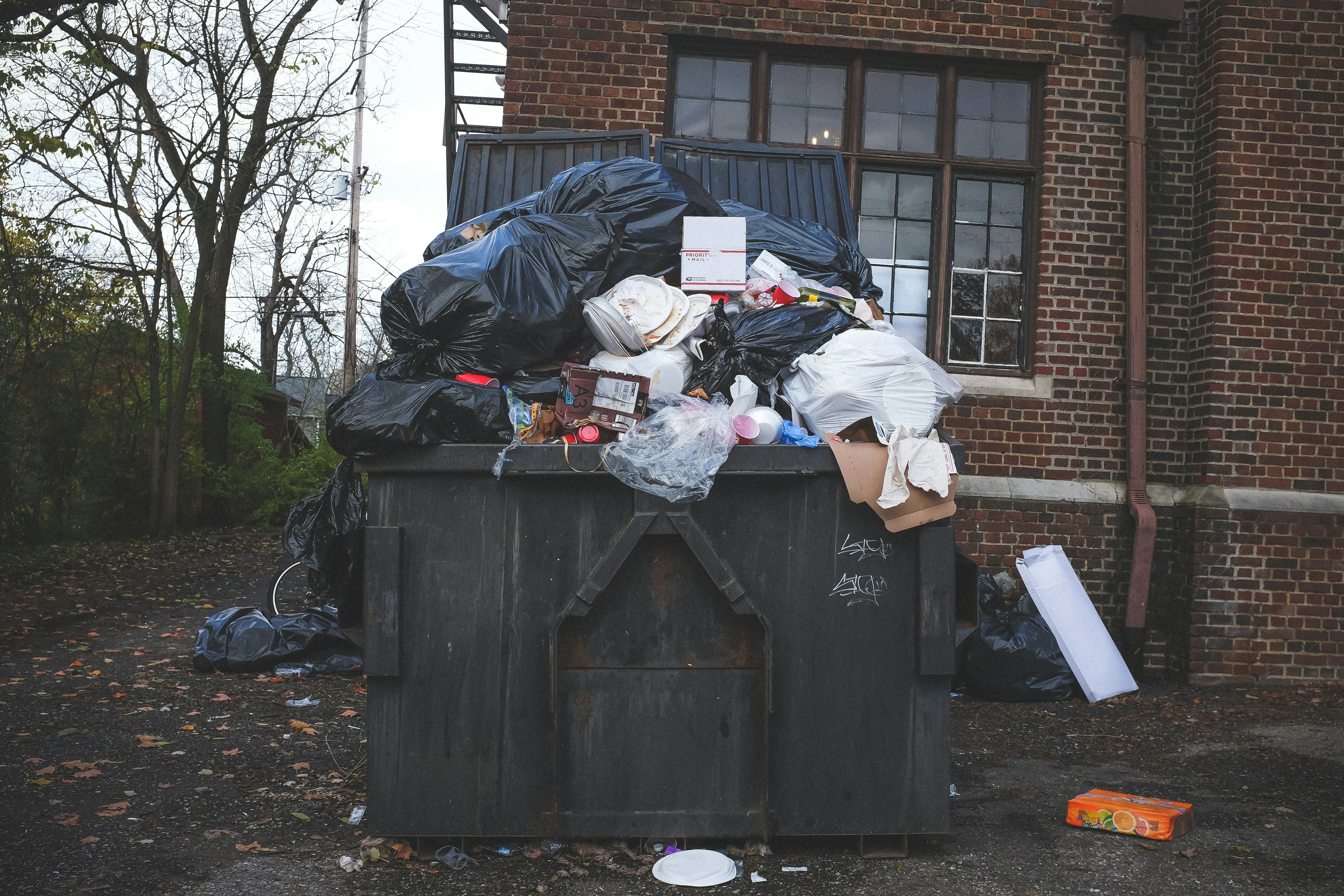 What Causes Smelly Urine?