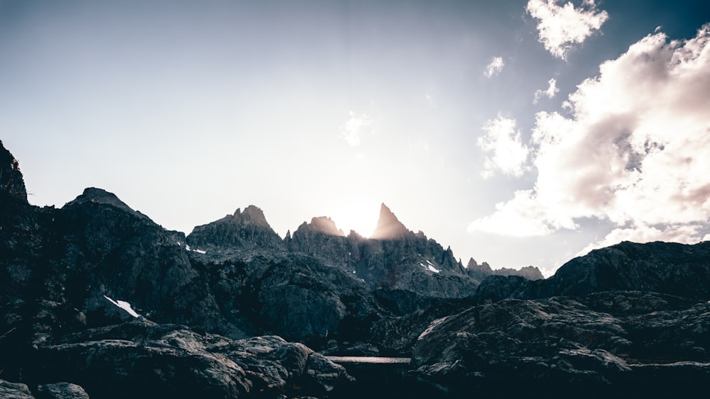 fotografia di paesaggio di montagne