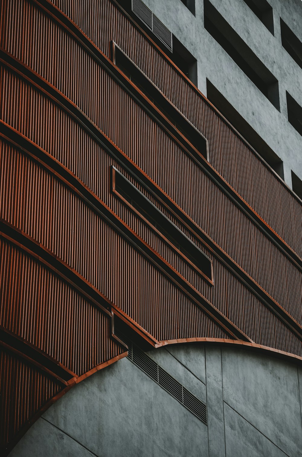 gray and red concrete building