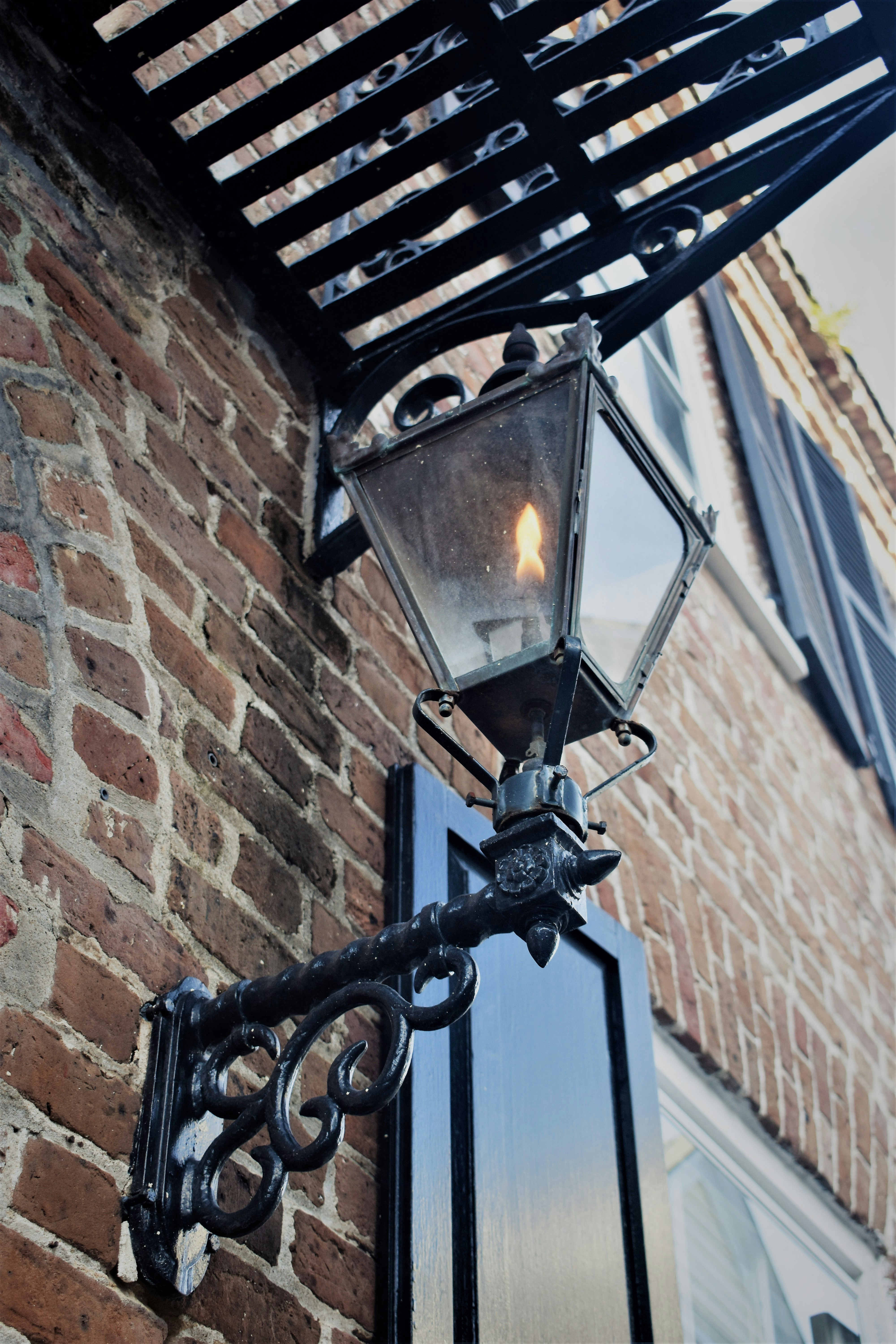 How Investigative Reporters Evaluate Their Own Potential Biases