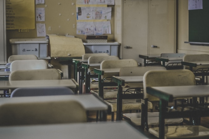 A bright school room with desks and learning materials, representing school choice options for Henderson, Nevada families
