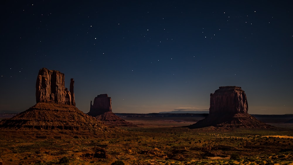 Formación de piedras en el desierto