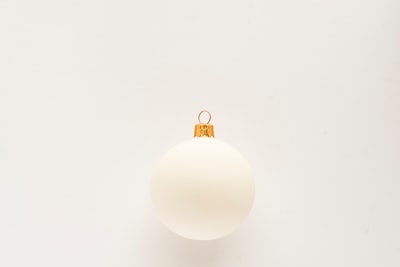 white bauble xma google meet background