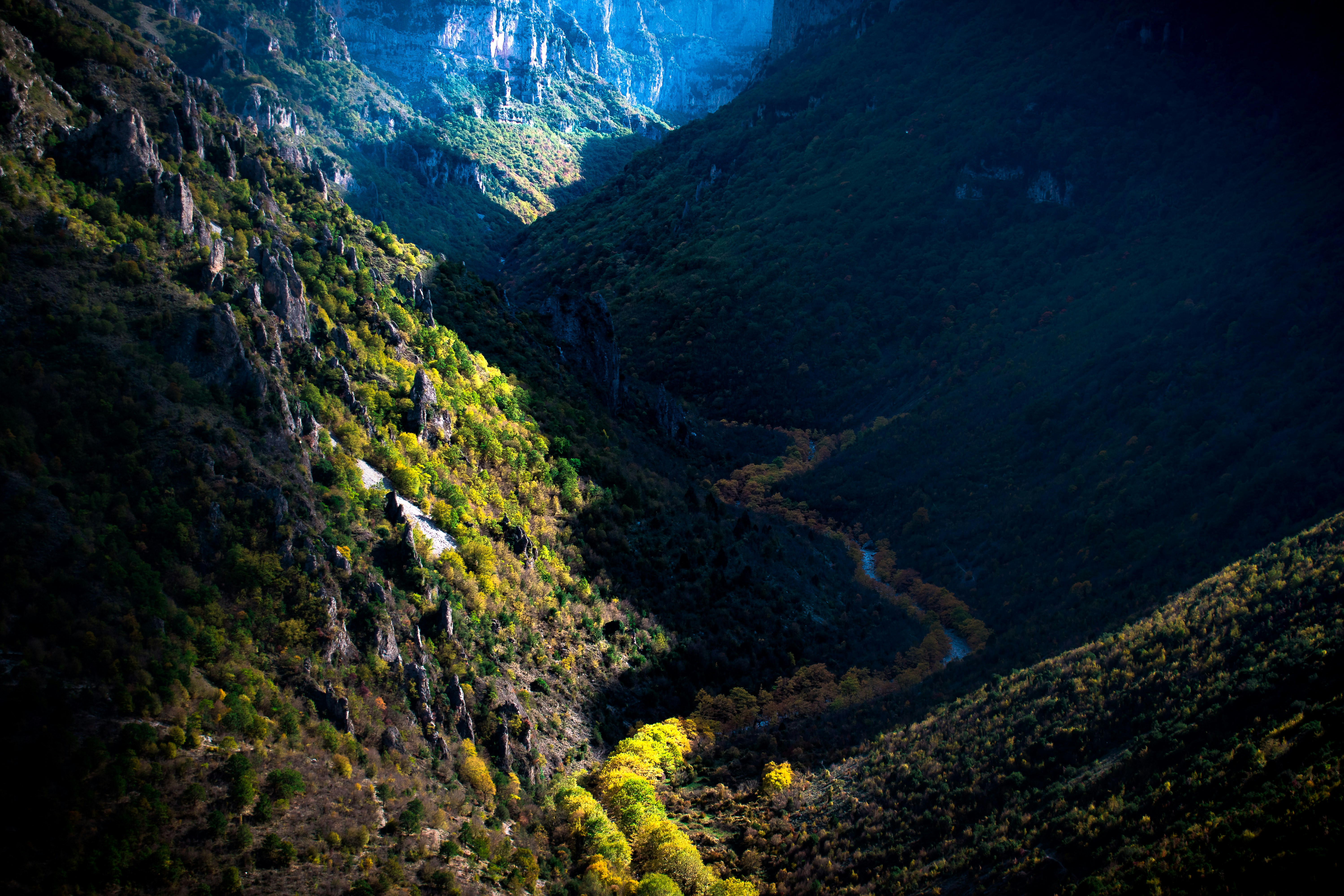 Photo by jasonblackeye