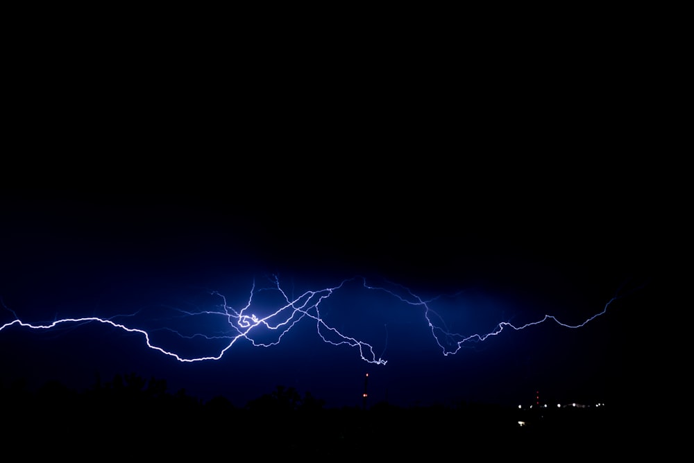 lightning digital wallpaper