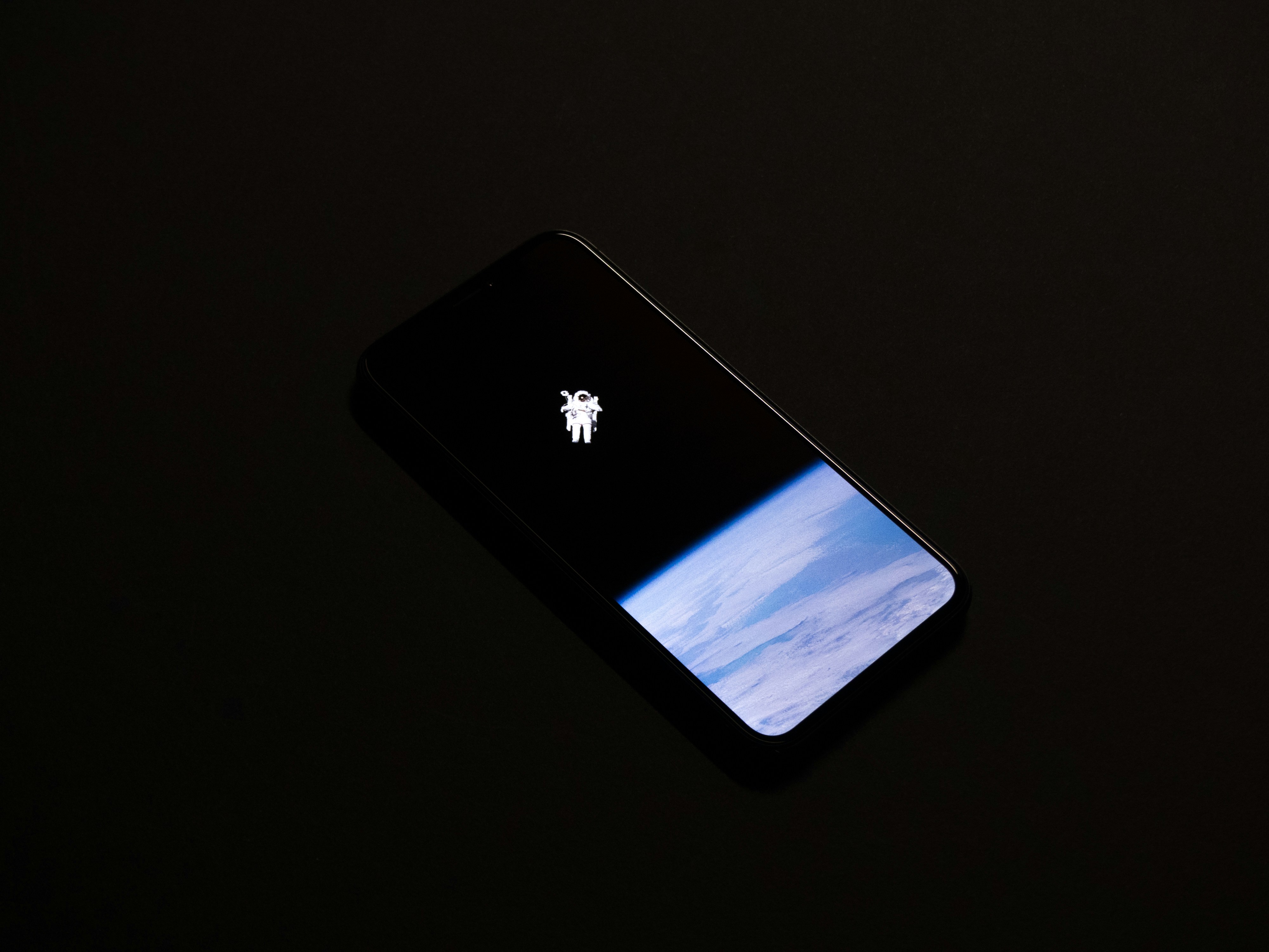 https://www.behance.net/gallery/58951845/Hello-Ten - Made with an @nasa photo