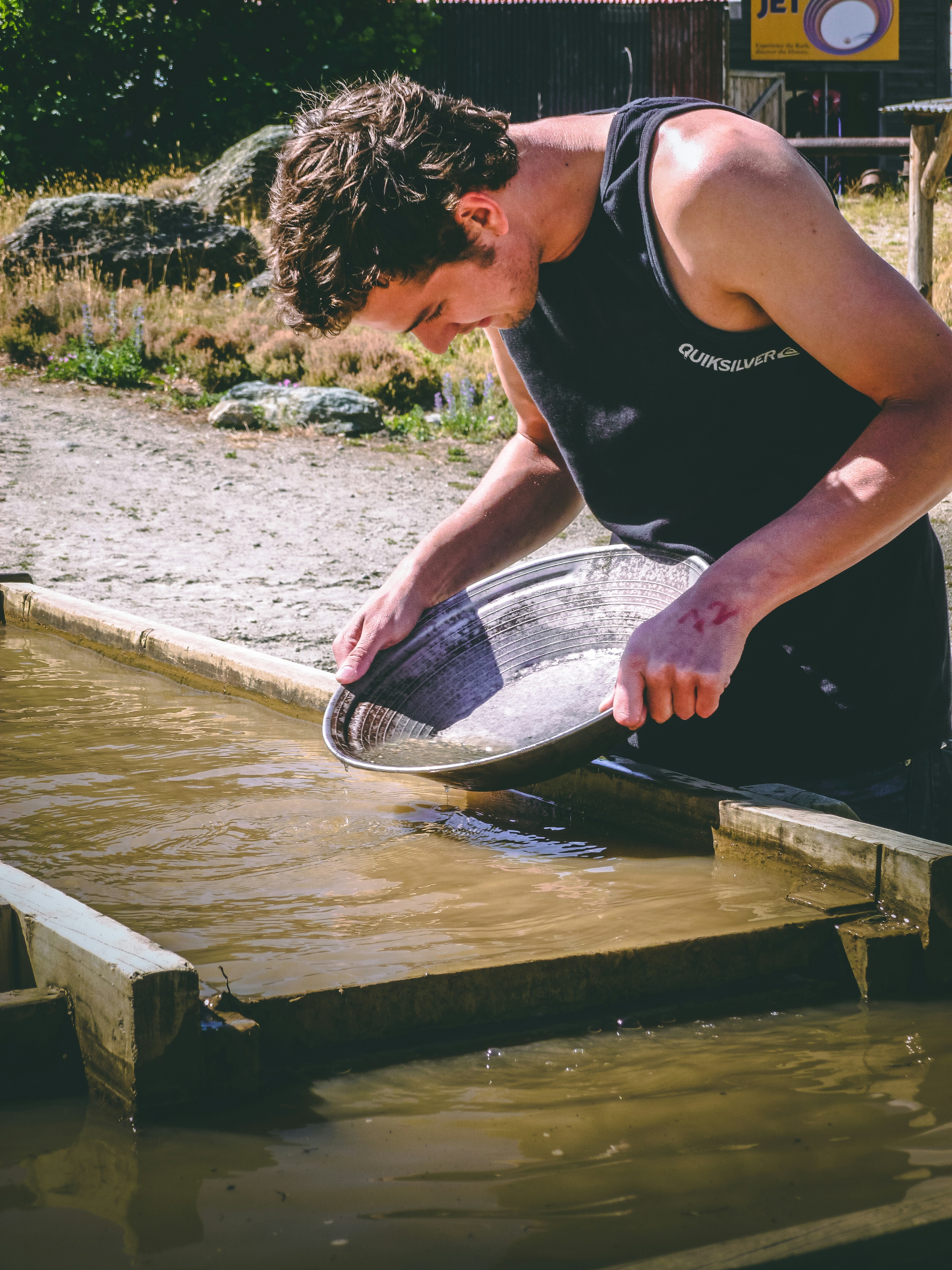 Gold panning in Arrowtown