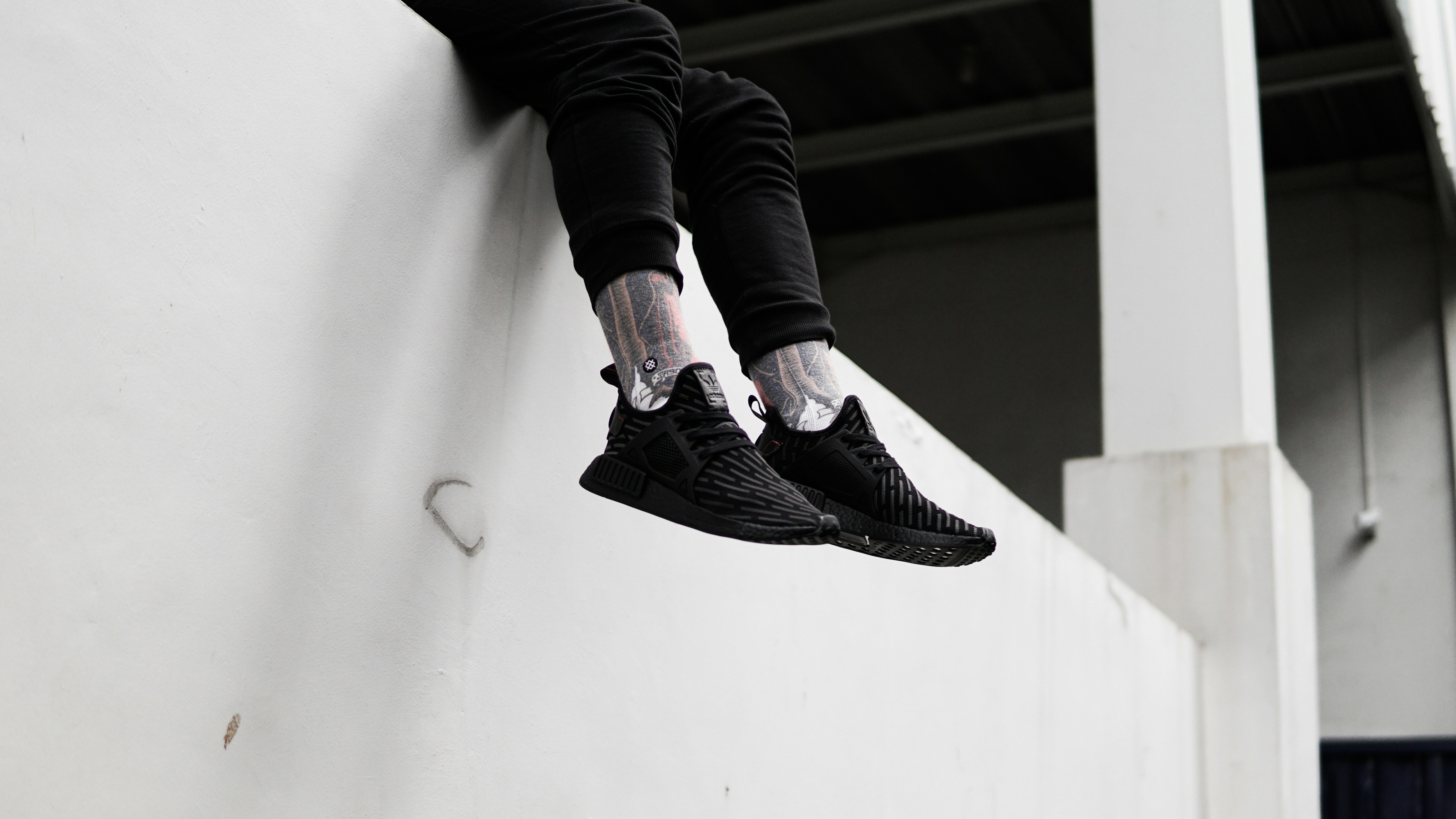 Black luxury sneaker