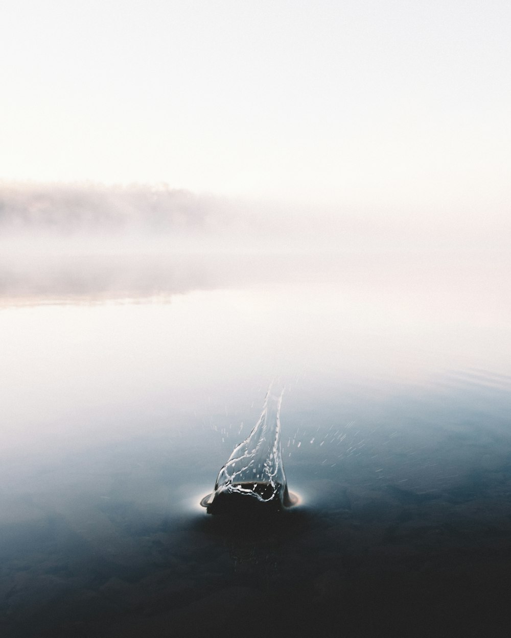 Photographie en accéléré de goutte d’eau