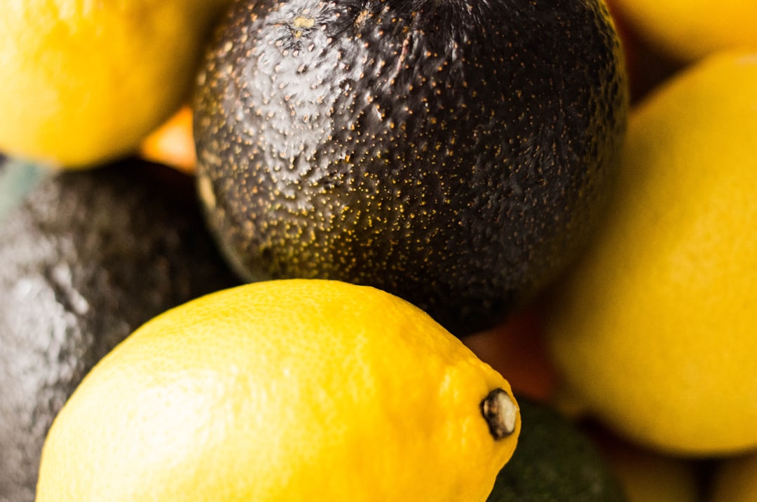 how many servings of fruit you should be eating each day - lemons and avocados