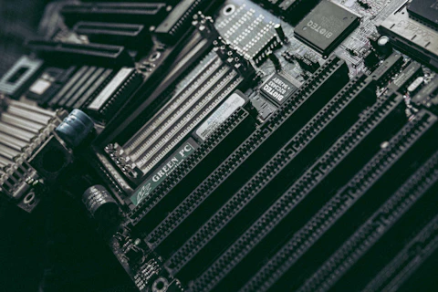 AI Boom Drives Gaming Crisis: RAM Prices Soar
